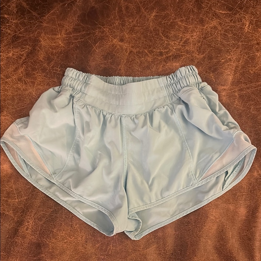 Lululemon hotty hot 2.5 size 4